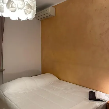 Gasthuis Affitta Camere Piacenza *
